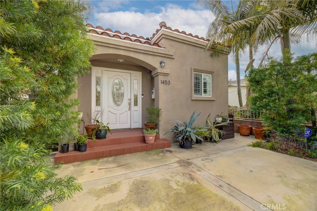 Property Photo:  1453 W. 1st Street  CA 90732 