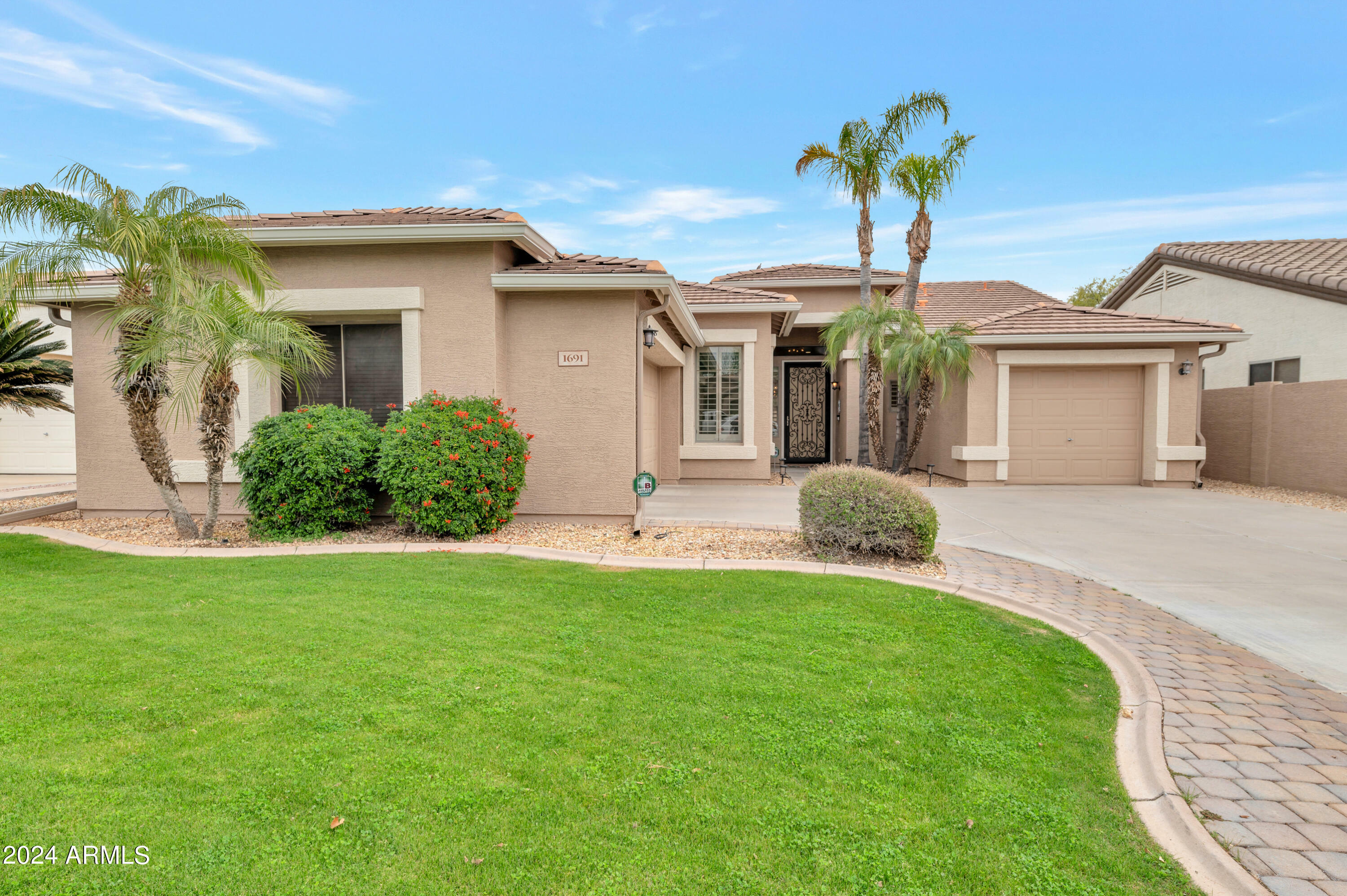 Property Photo:  1691 S Heritage Drive  AZ 85295 