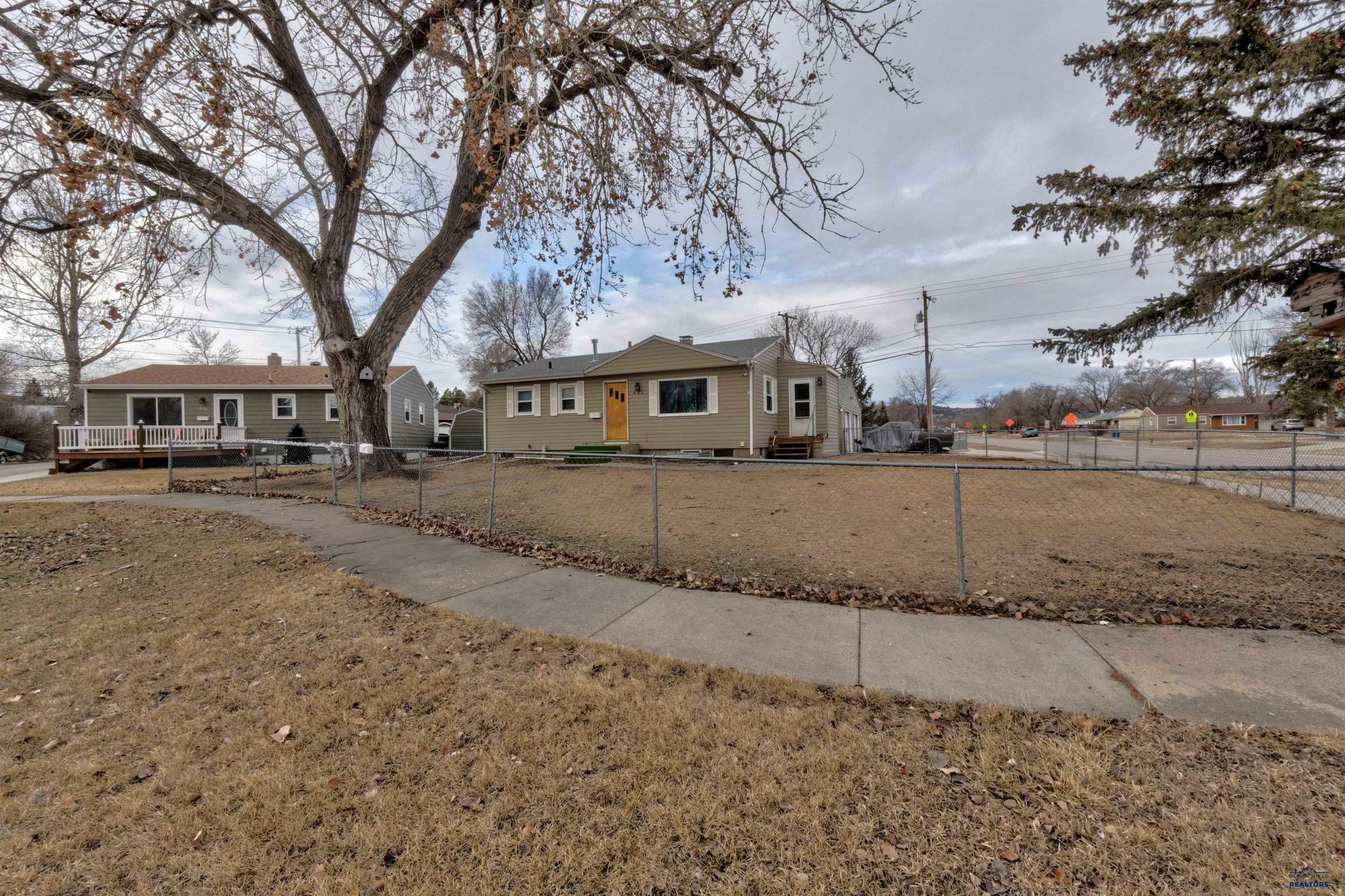 Property Photo:  601 Haines Ct  SD 57701 