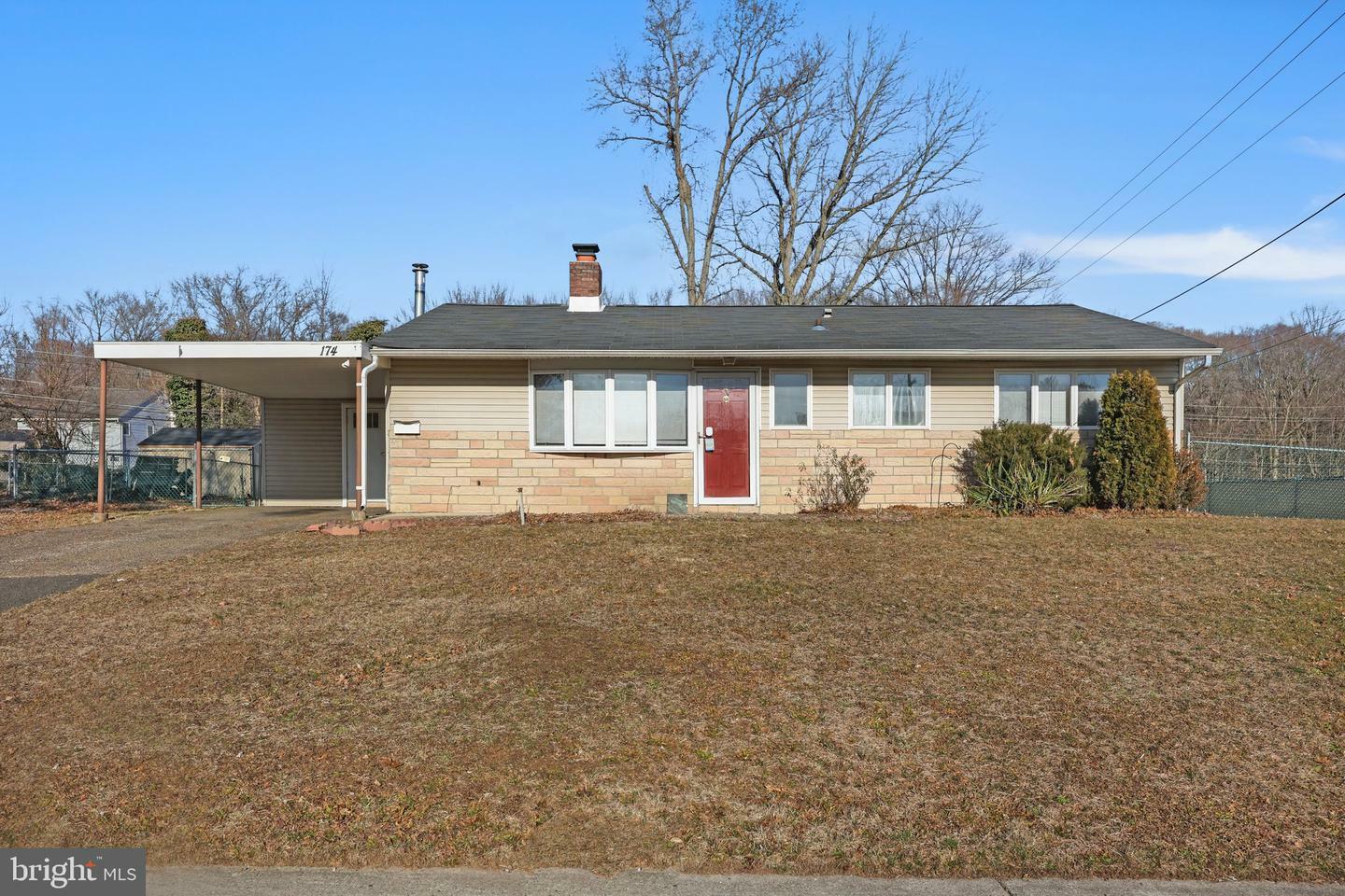 Property Photo:  174 Thornridge Drive  PA 19054 