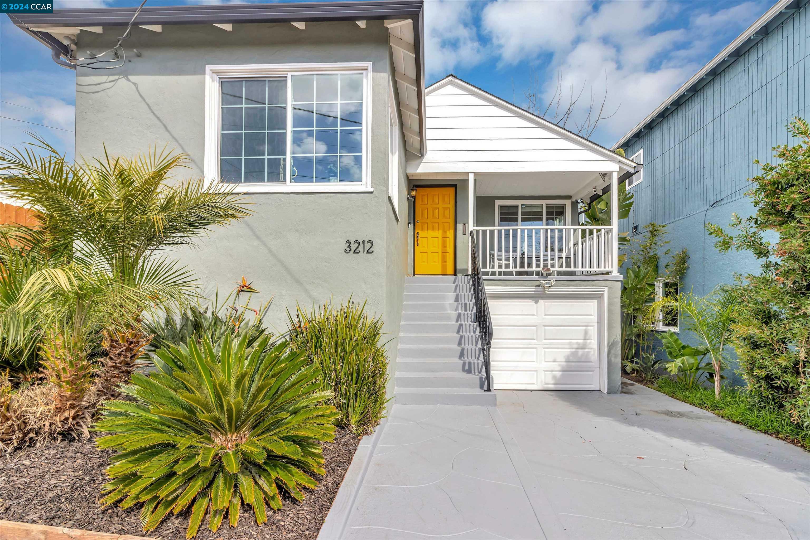 Property Photo:  3212 Deering St  CA 94601 