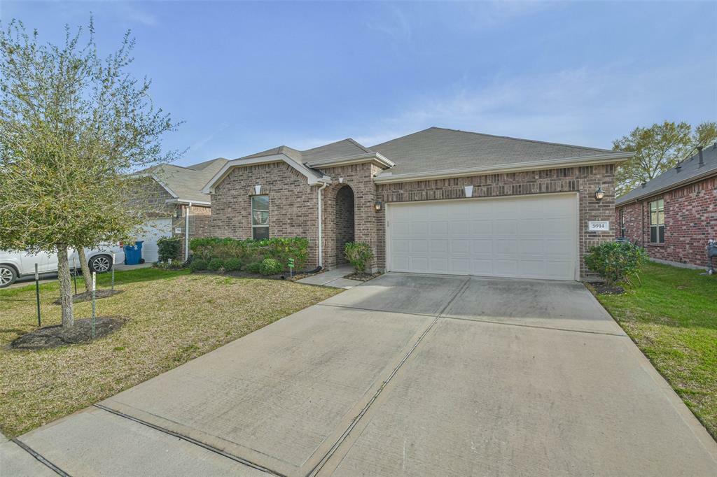 Property Photo:  5914 Meyergrove Lane  TX 77346 