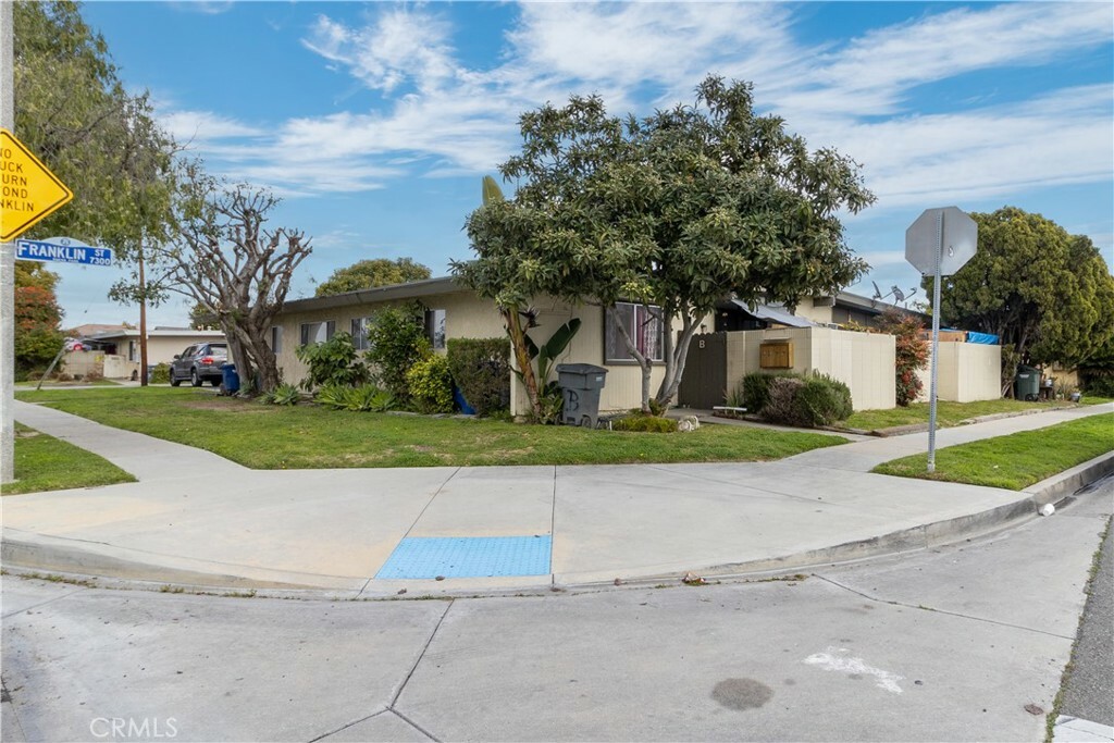 Property Photo:  7351 Franklin Street  CA 90621 