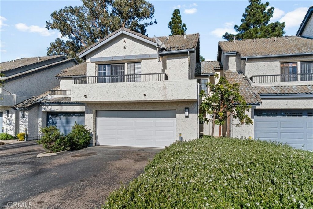 Property Photo:  560 Parkview N  CA 93455 