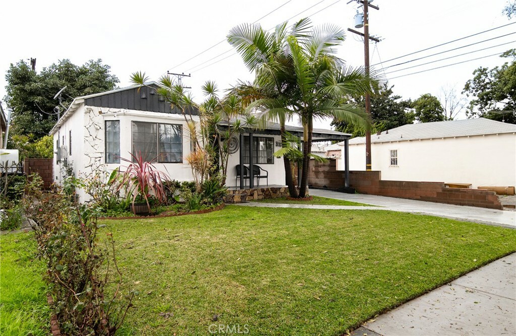 Property Photo:  9925 Jackson Avenue  CA 90280 