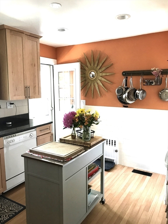 Property Photo: 11 York Ave. 11 MA 02472