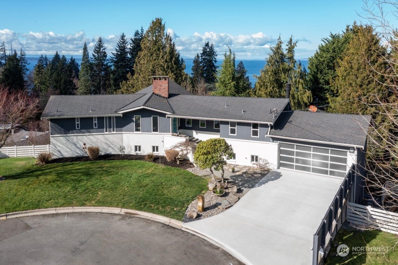 Property Photo:  17170 Sealawn Drive  WA 98026 