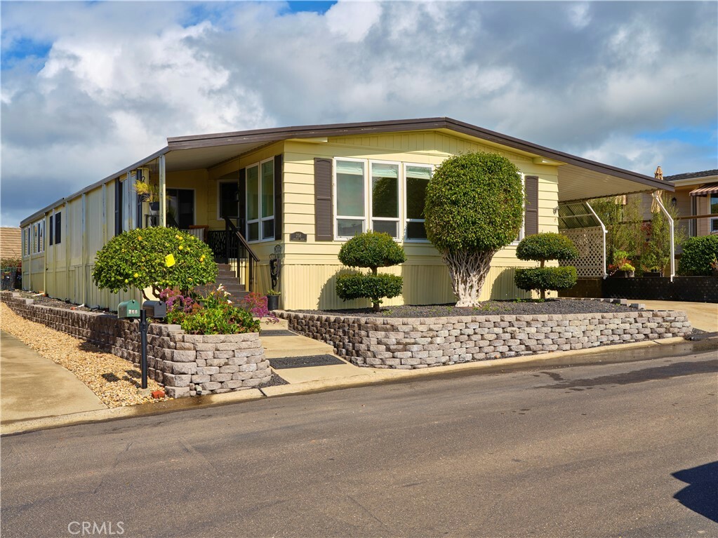 Property Photo:  258 Longden Drive  CA 93420 