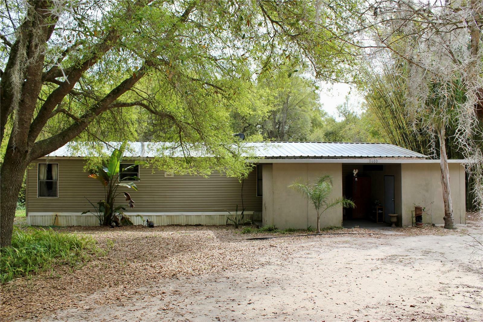 Property Photo:  8600 Garden Way Road  FL 34736 