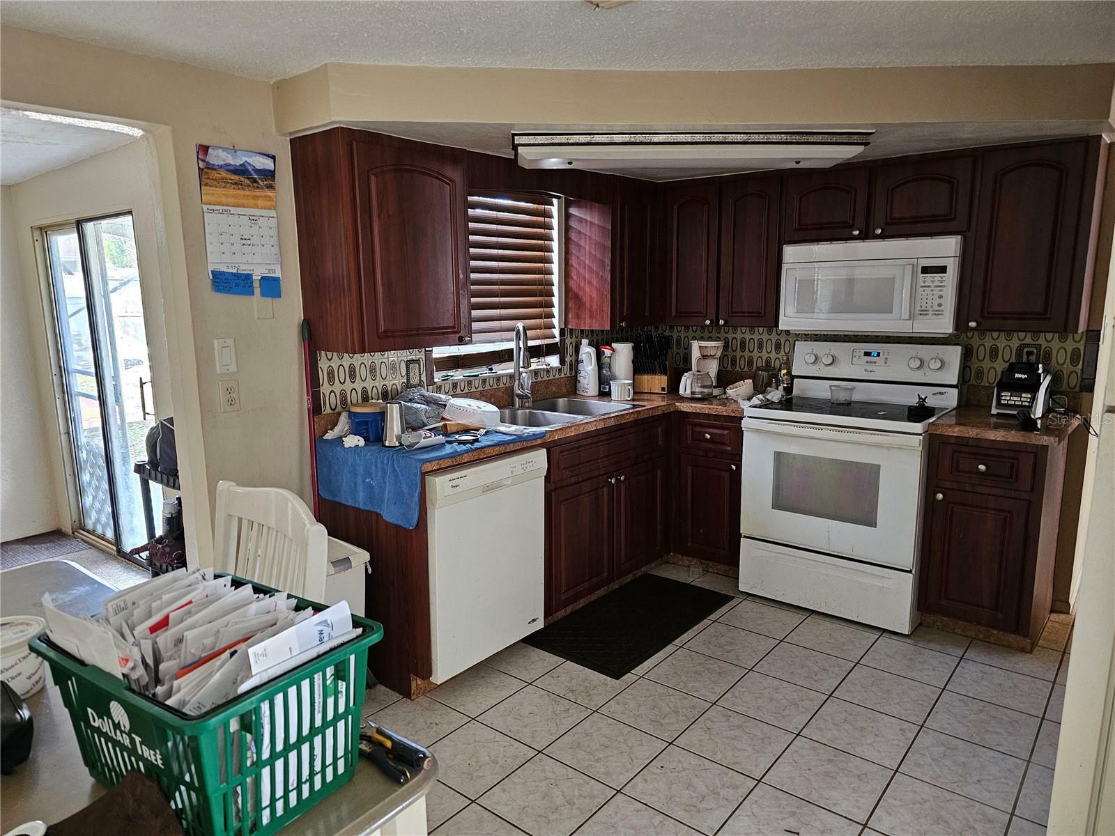 Property Photo: 9101 Suffolk Lane FL 34668