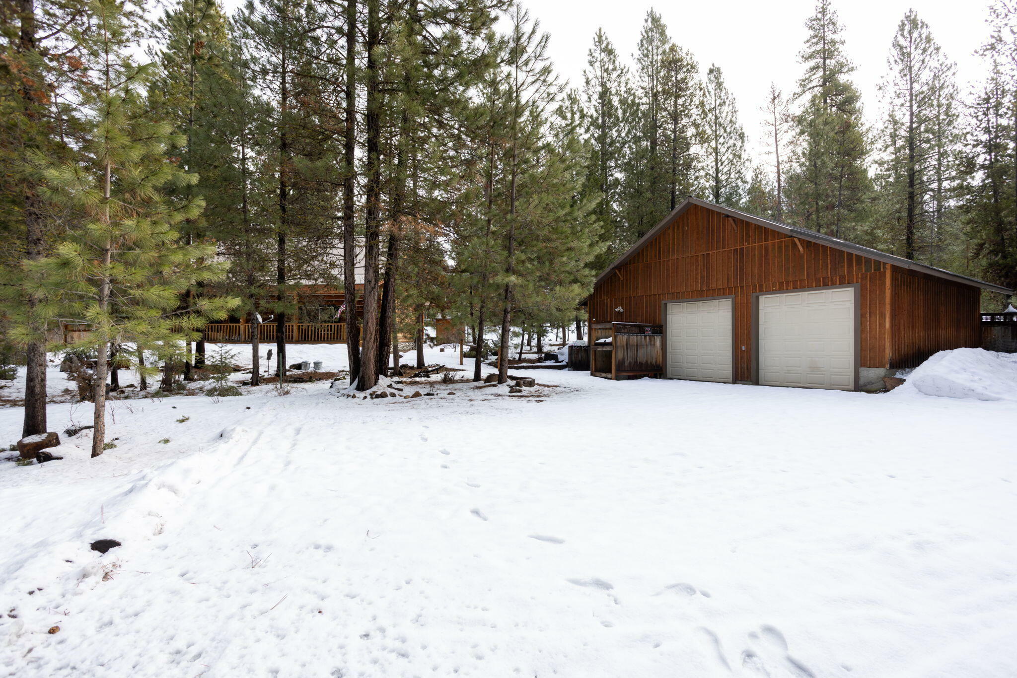 Property Photo:  14338 Brown Trout Way  OR 97739 