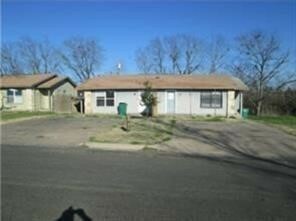 Property Photo:  504 Lenora Drive  TX 76574 