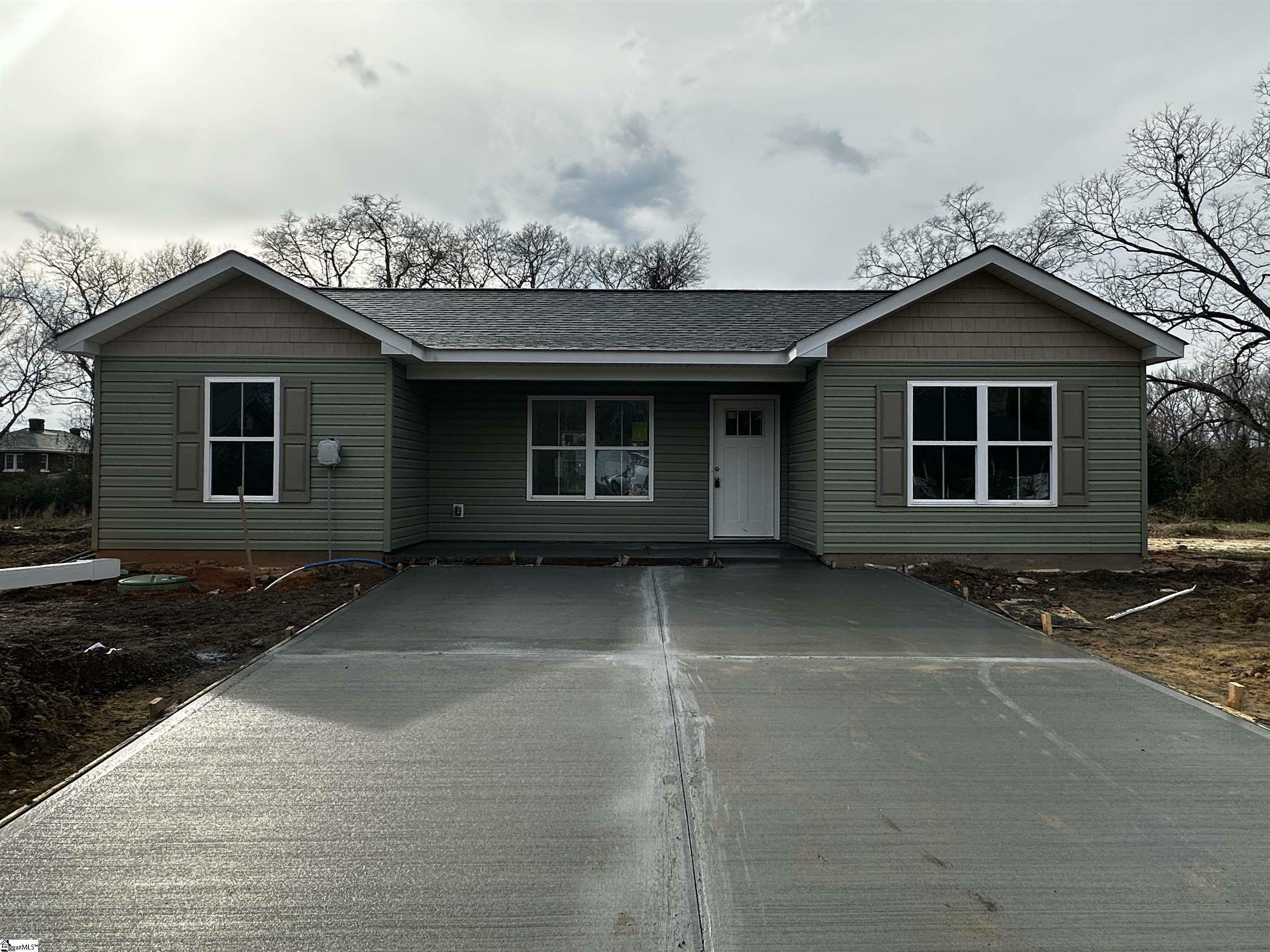 Property Photo: 220 S Main Street SC 29654
