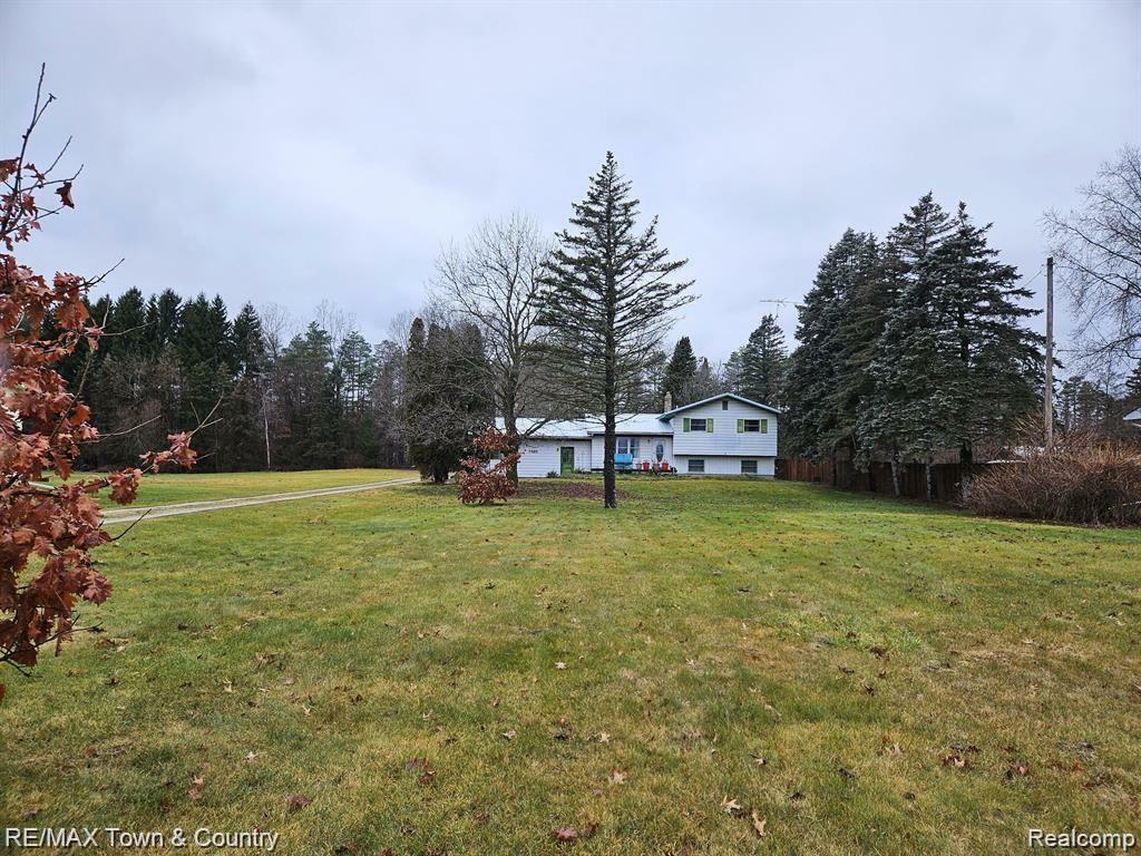 Property Photo:  7385 Gillette  MI 48433 9271 