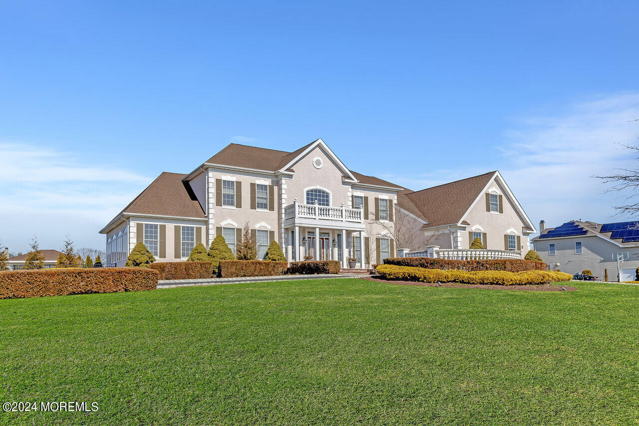 Property Photo:  3 Equinox Lane  NJ 07728 