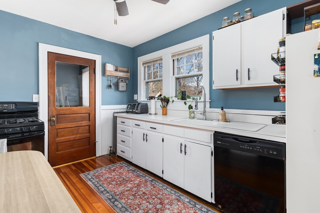 Property Photo:  26 Park Ave  MA 02184 