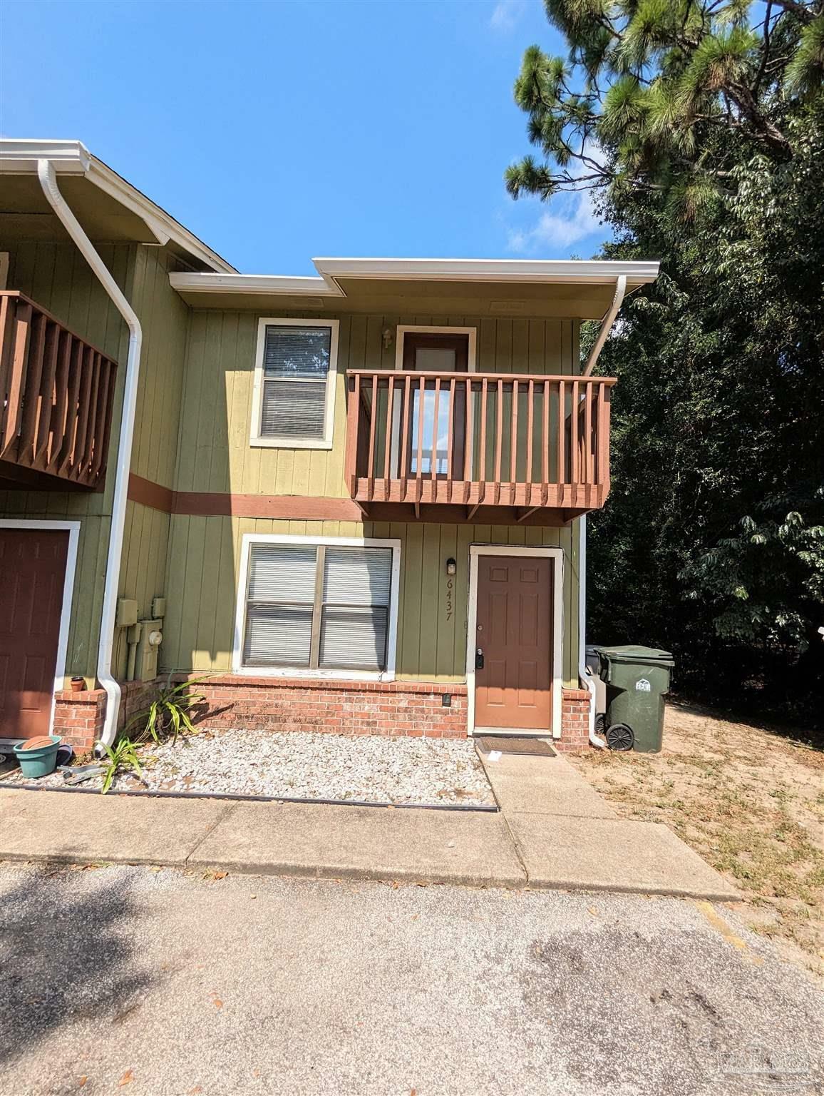 Property Photo: 6437 Lanier Dr FL 32514