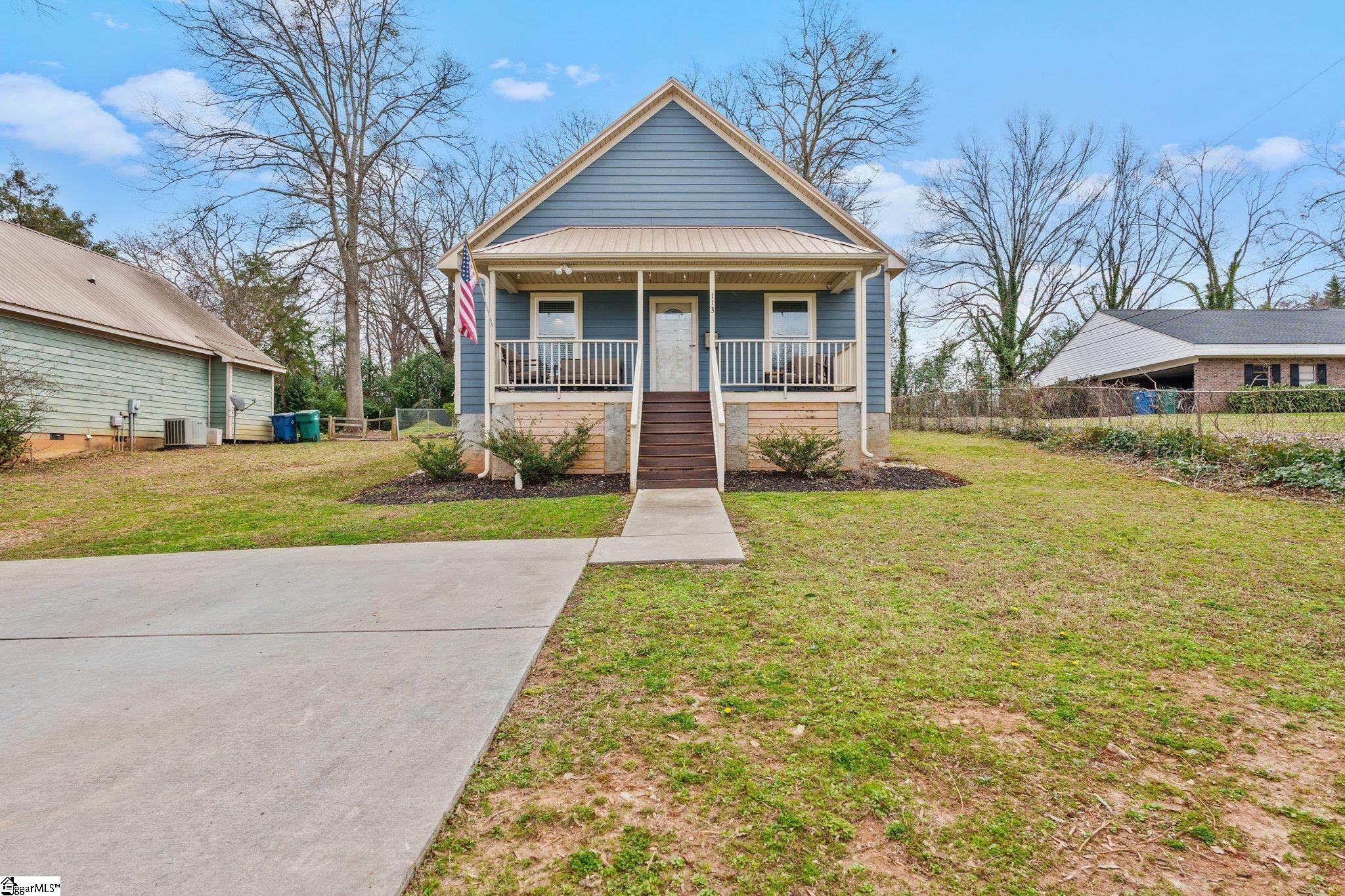 Property Photo:  113 W Durst Avenue  SC 29649 