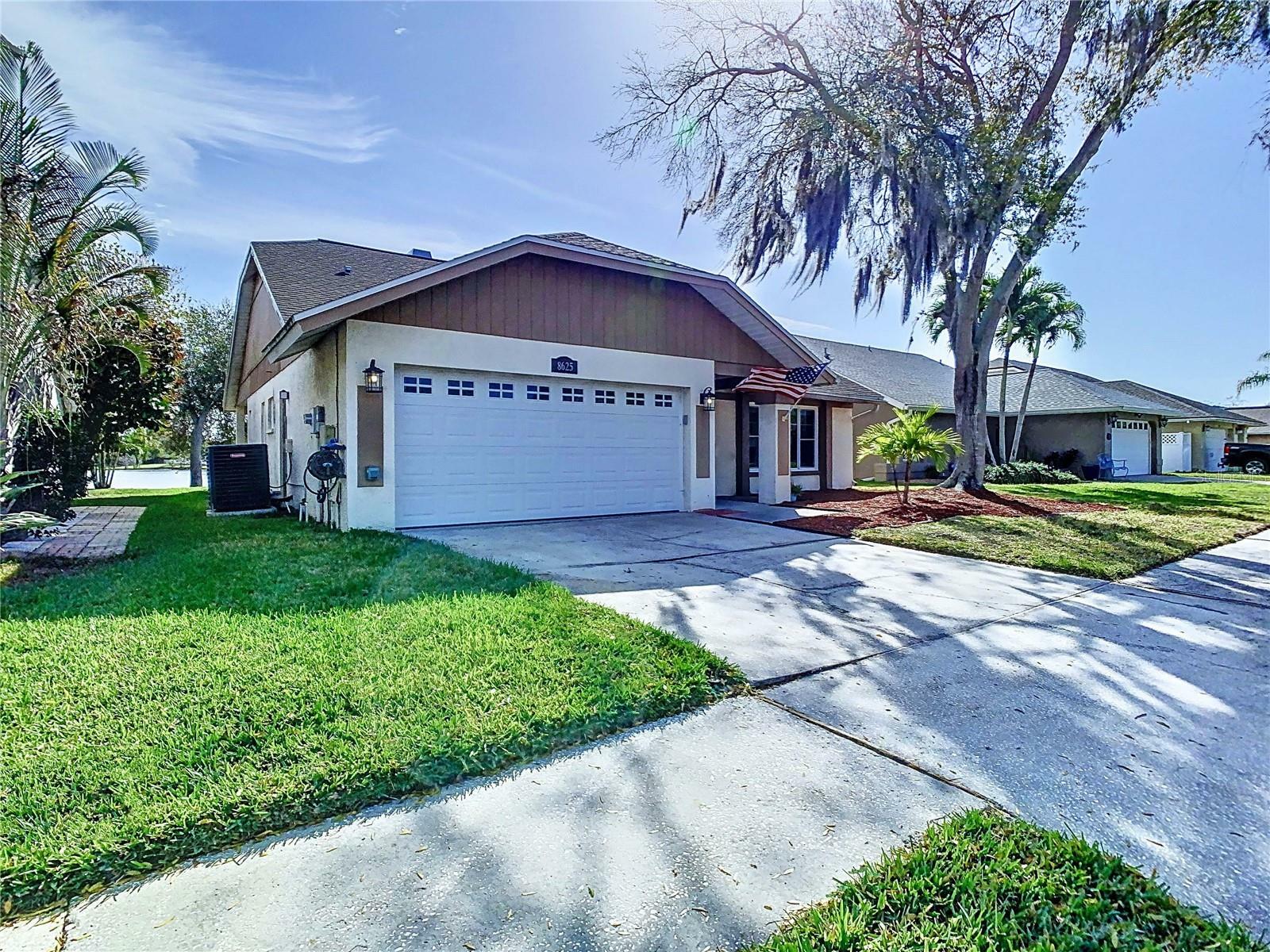 Property Photo:  8625 Boysenberry Drive  FL 33635 