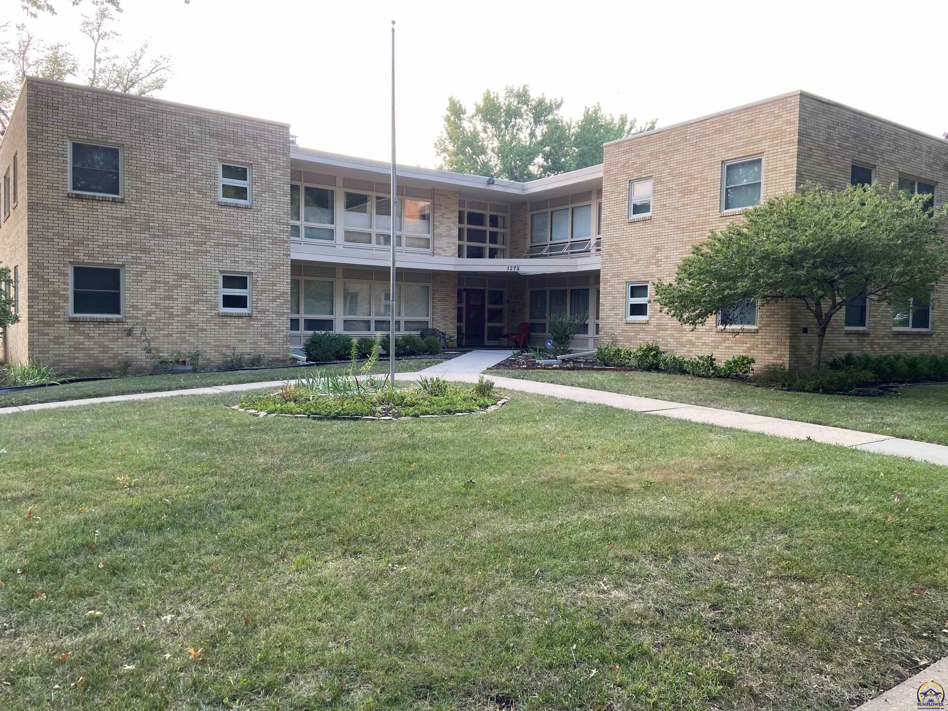 1275 SW Fillmore St Apt. #24  Topeka KS 66604 photo