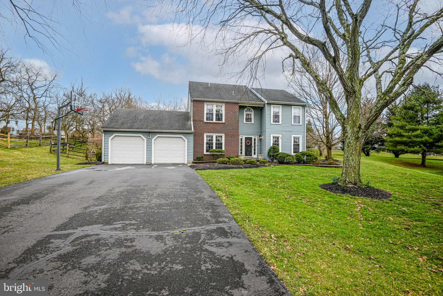 Property Photo:  31 Farmingdale Lane  DE 19711 