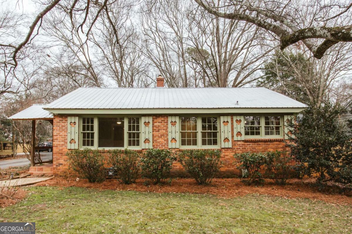 Property Photo:  328 Sunset Drive  GA 30606 