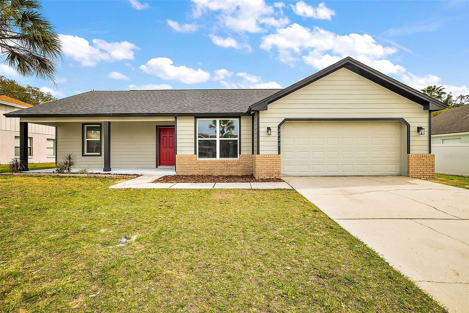 Property Photo: 2222 Kiwi Trail FL 34714