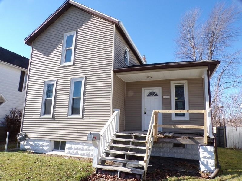 Property Photo:  1008 Garfield  MI 48708 