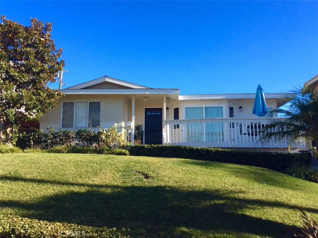 Property Photo:  119 W Avenida Gaviota  CA 92672 