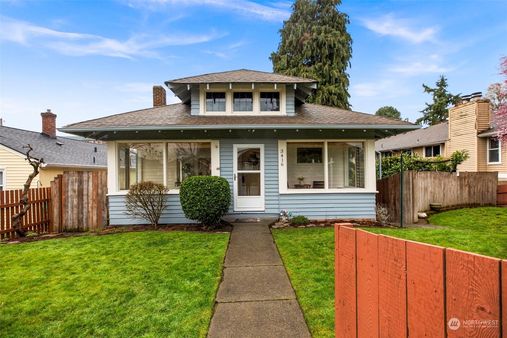 Property Photo:  3416 Rockefeller Avenue  WA 98201 