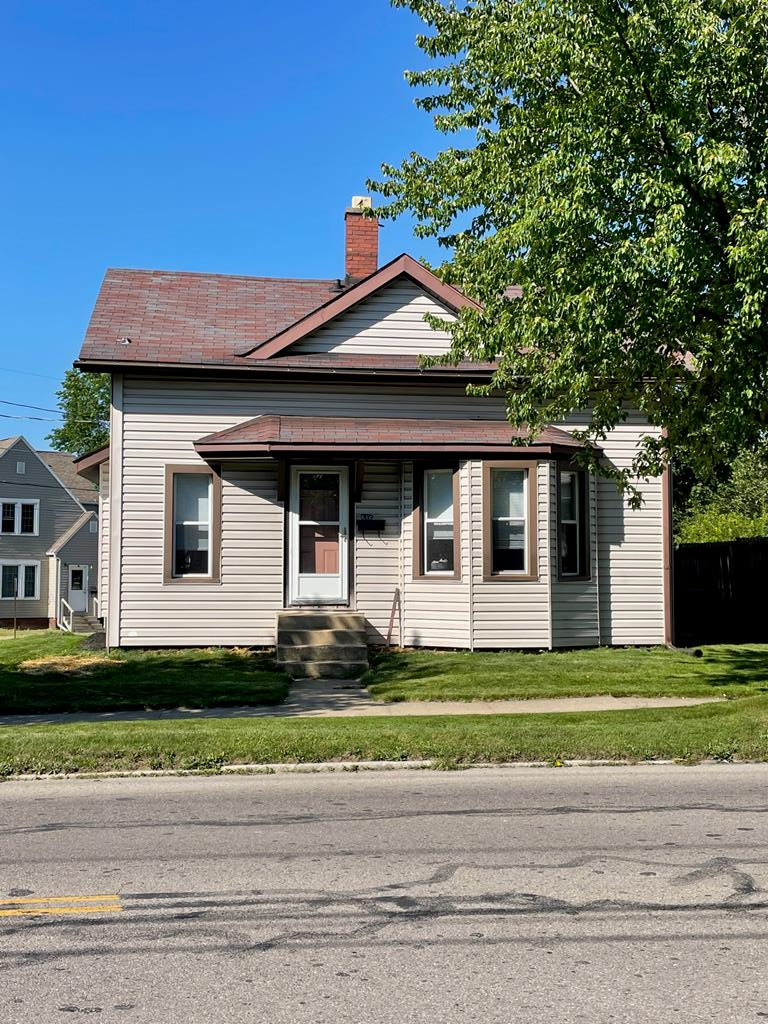 Property Photo:  646 Sandusky St  OH 44805 