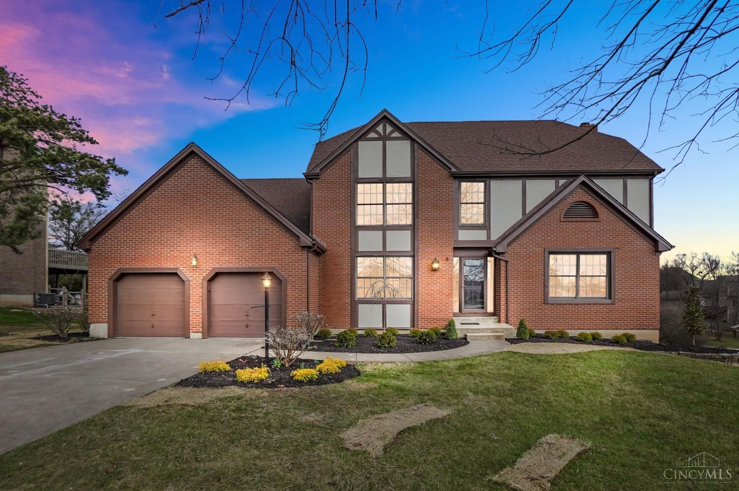 Property Photo:  7240 Walnut Creek Drive  OH 45069 