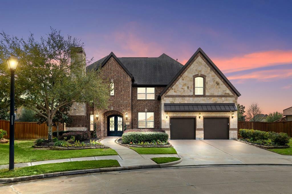 Property Photo:  2111 Manor Creek Lane  TX 77494 