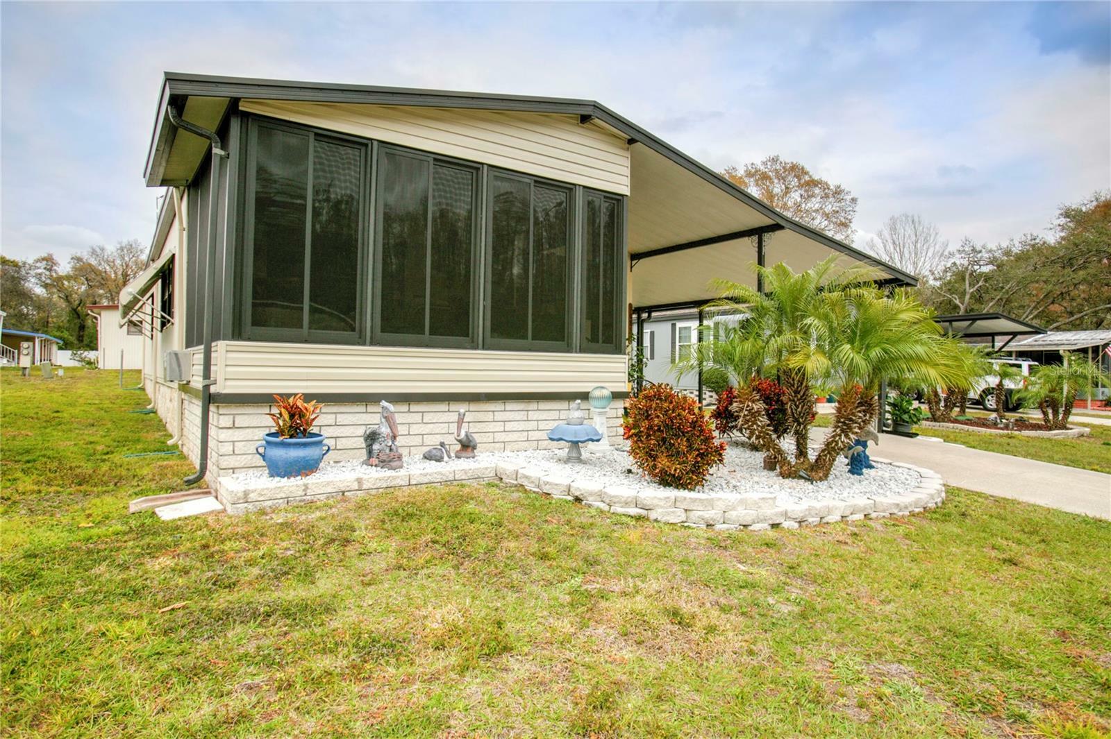 Property Photo:  10813 Newton Court  FL 34654 