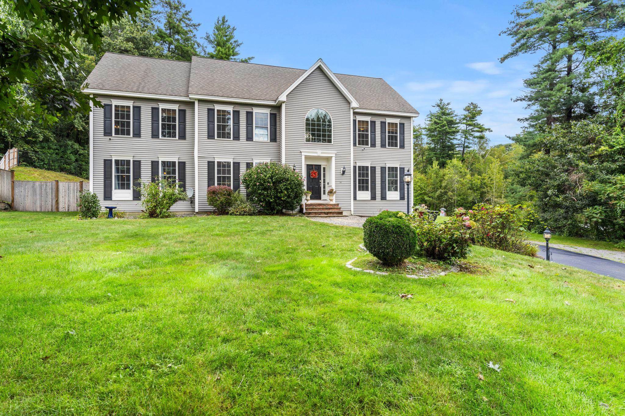 Property Photo:  34 Monument Hill Road  NH 03076 