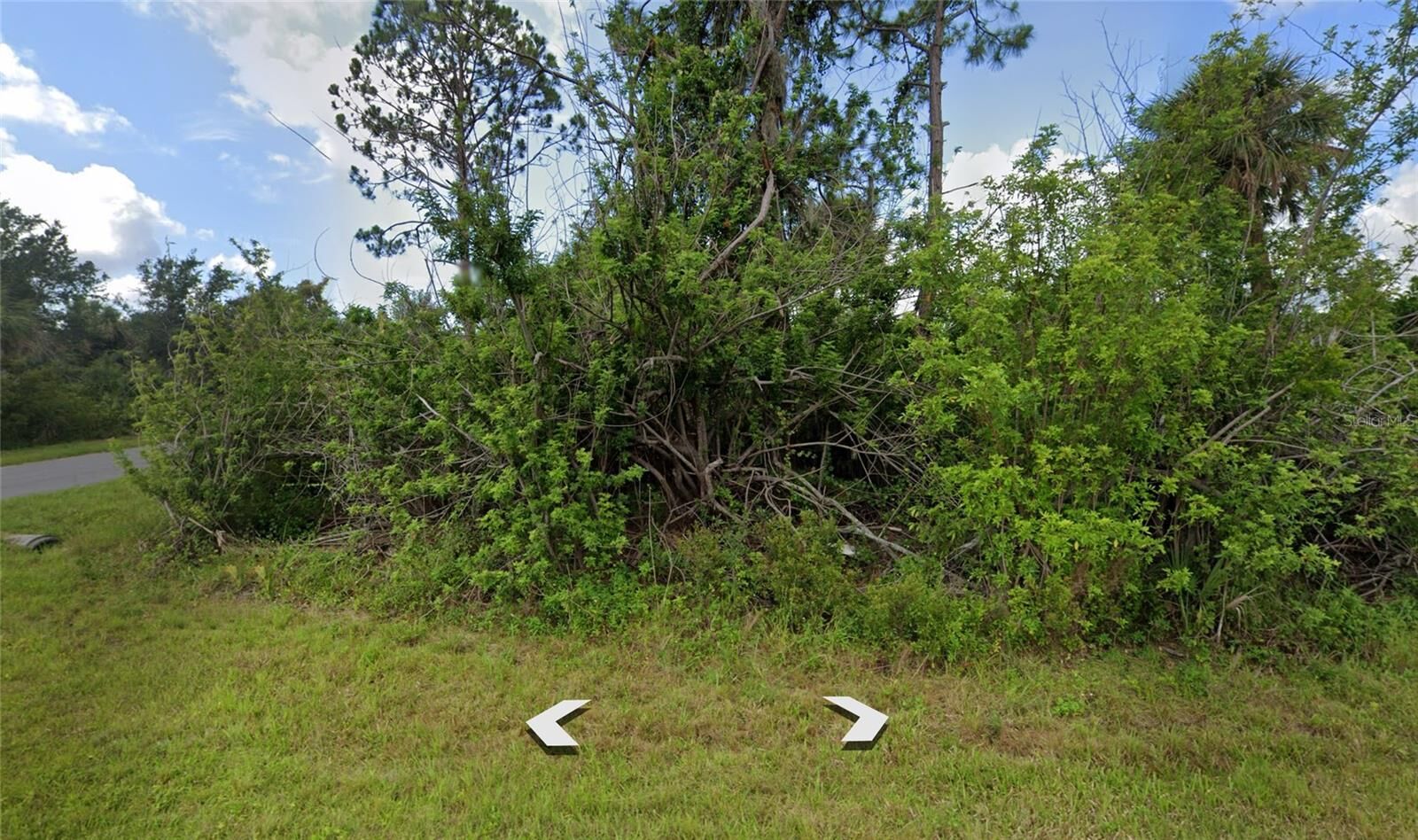 Property Photo: 14127 Strader Avenue FL 33953