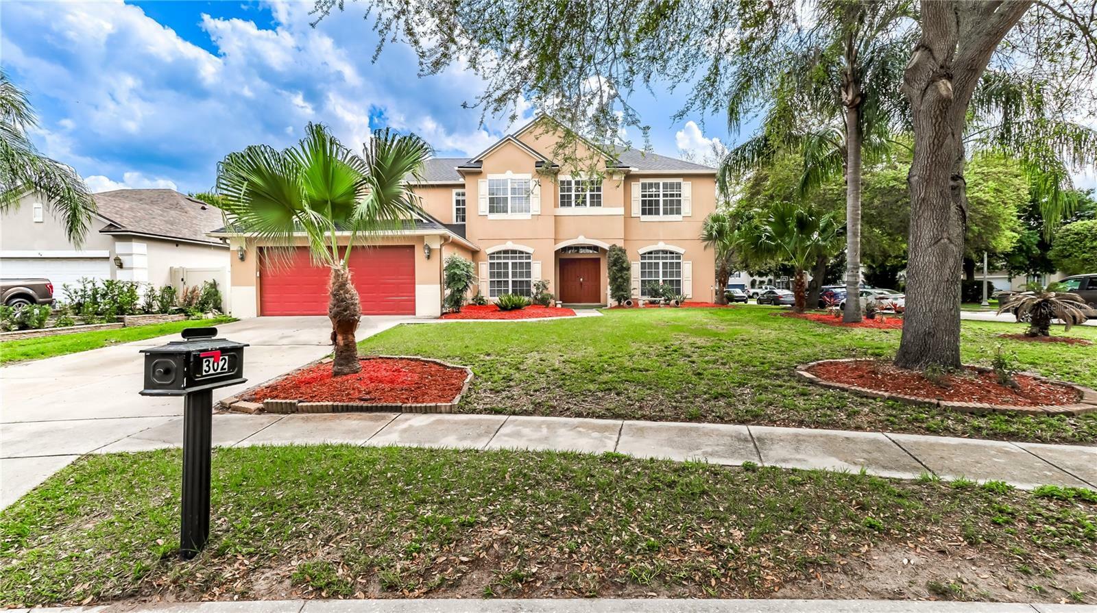 Property Photo:  302 Largovista Drive  FL 34787 