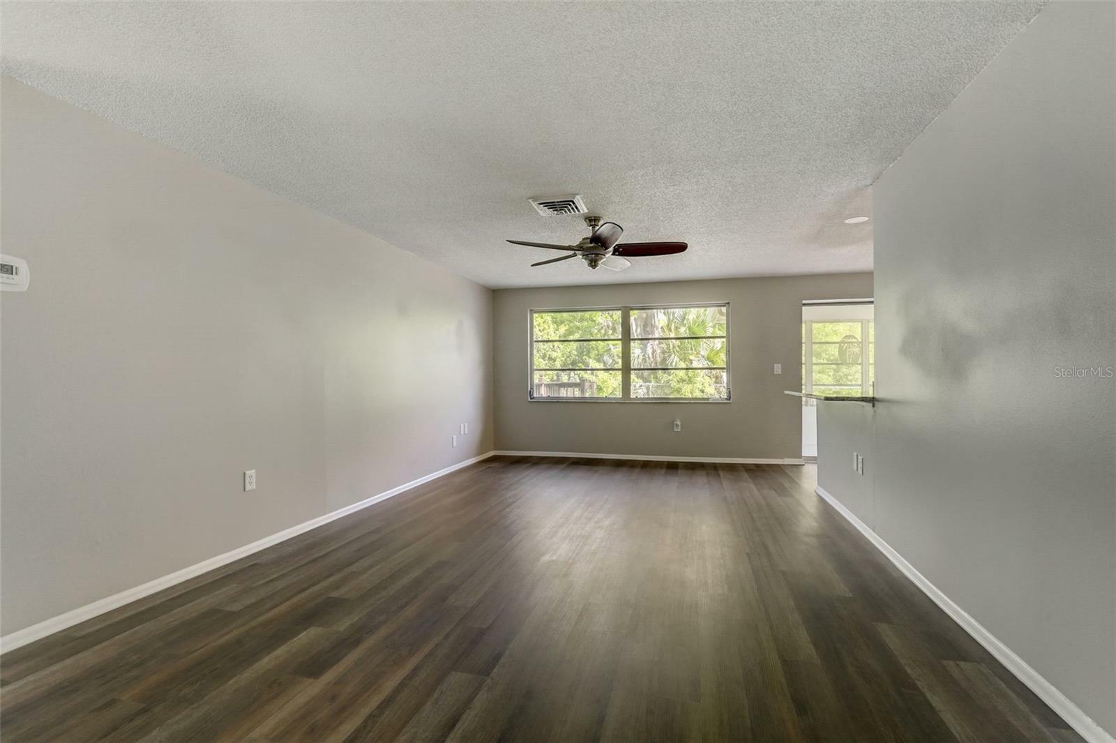 Property Photo:  671 Tanager Road  FL 34293 