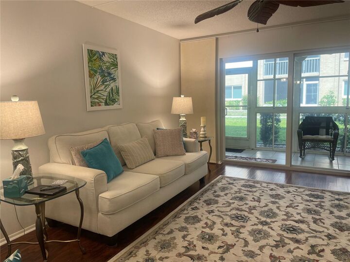 Property Photo: 1310 Glen Oaks Drive E 182E FL 34232