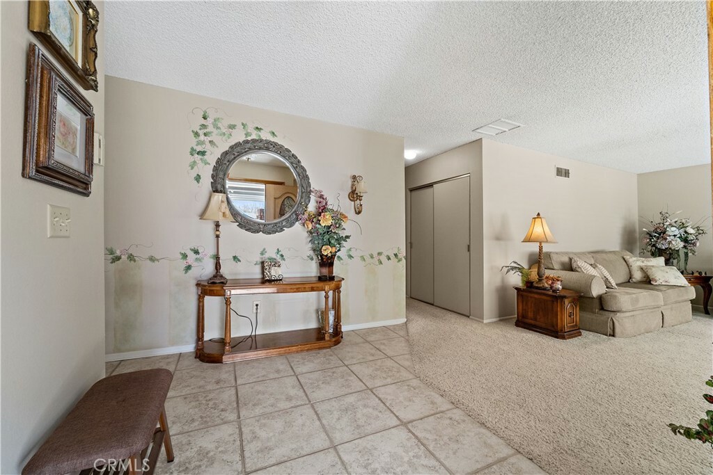 Property Photo:  2549 E Avenue R4  CA 93550 