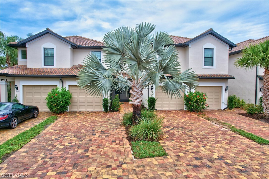 Property Photo:  5701 Mayflower Way 1306  FL 34142 