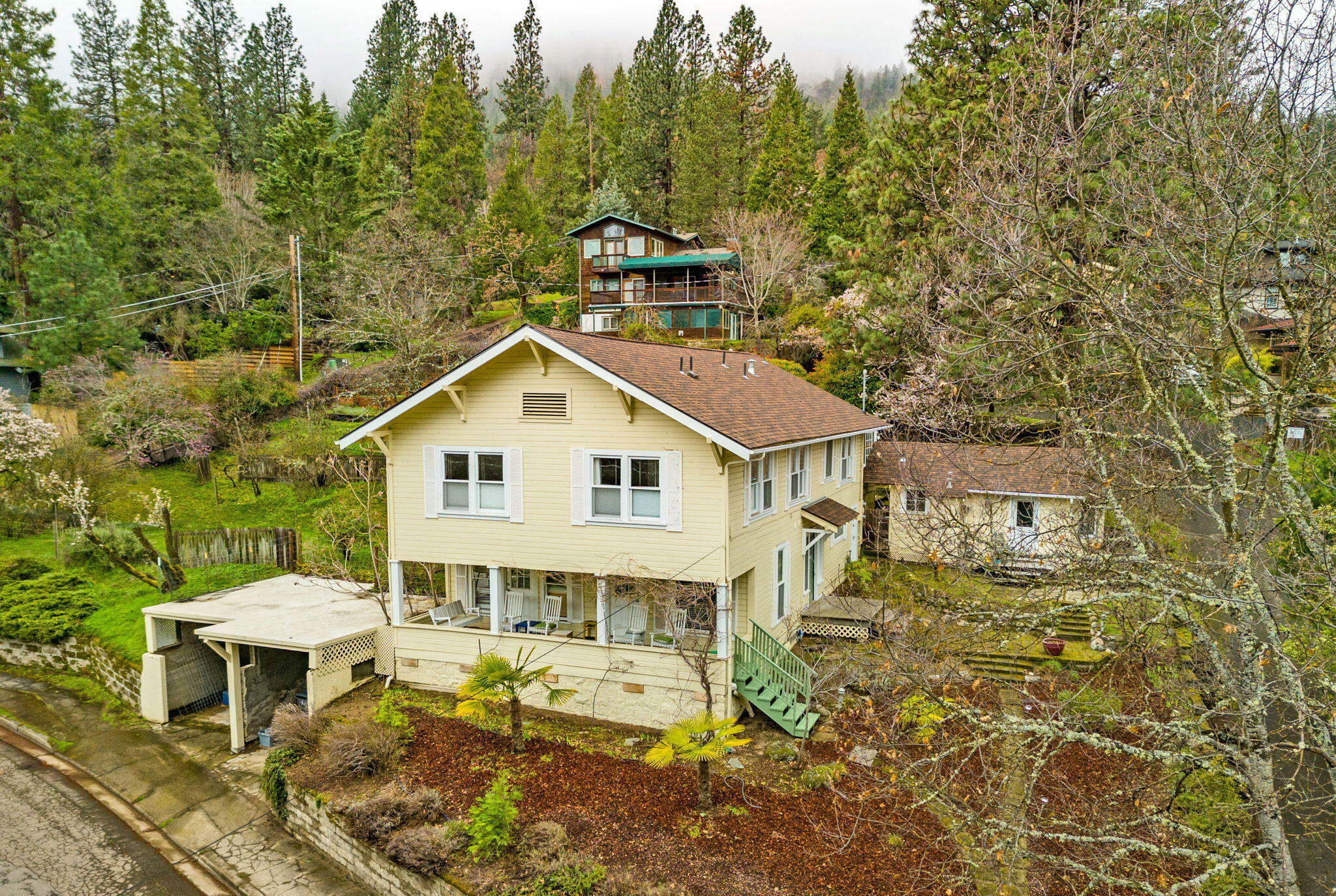 Property Photo:  171 Granite Street  OR 97520 