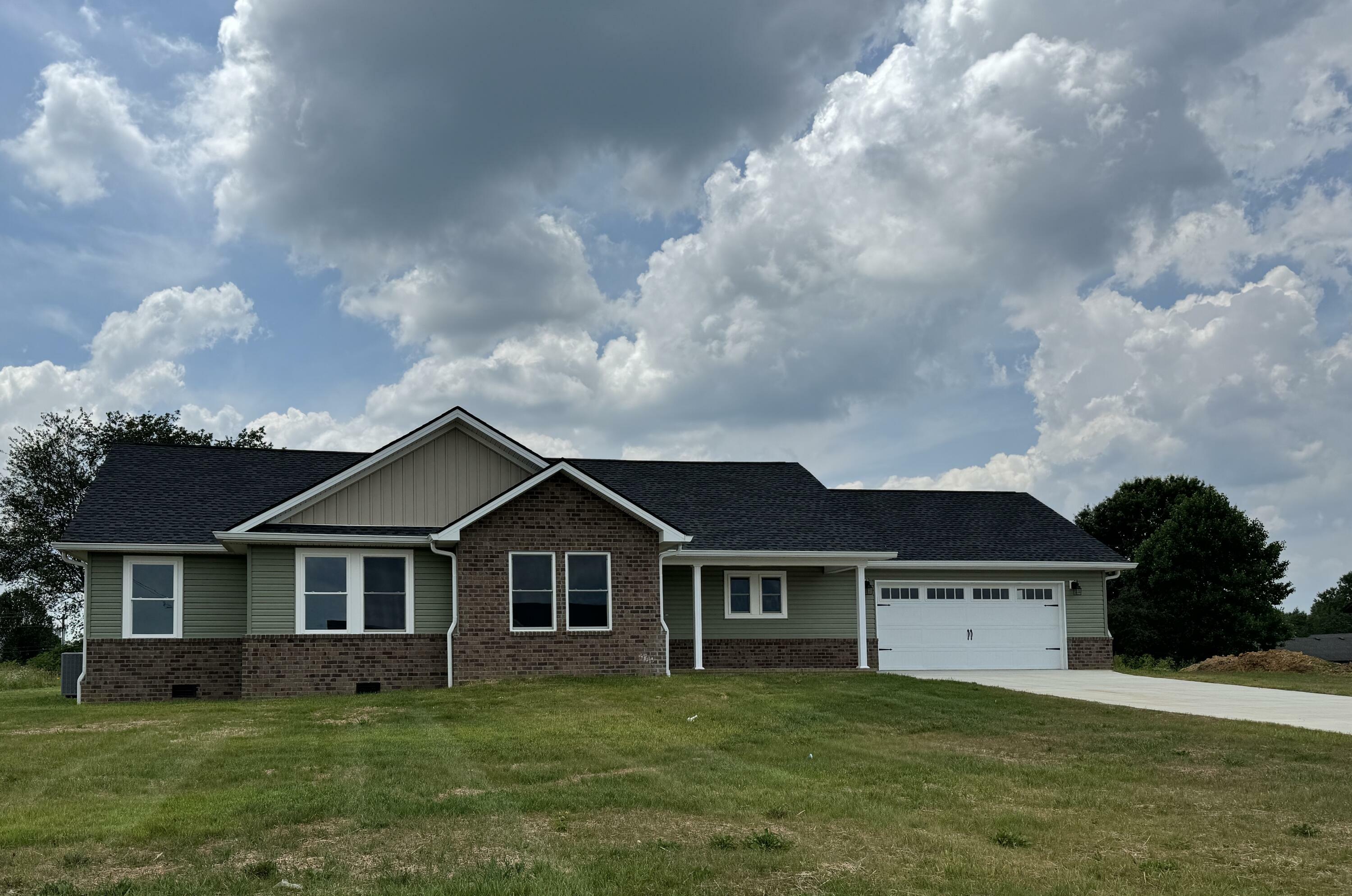 Property Photo: 280 Lone Oak Drive KY 42503