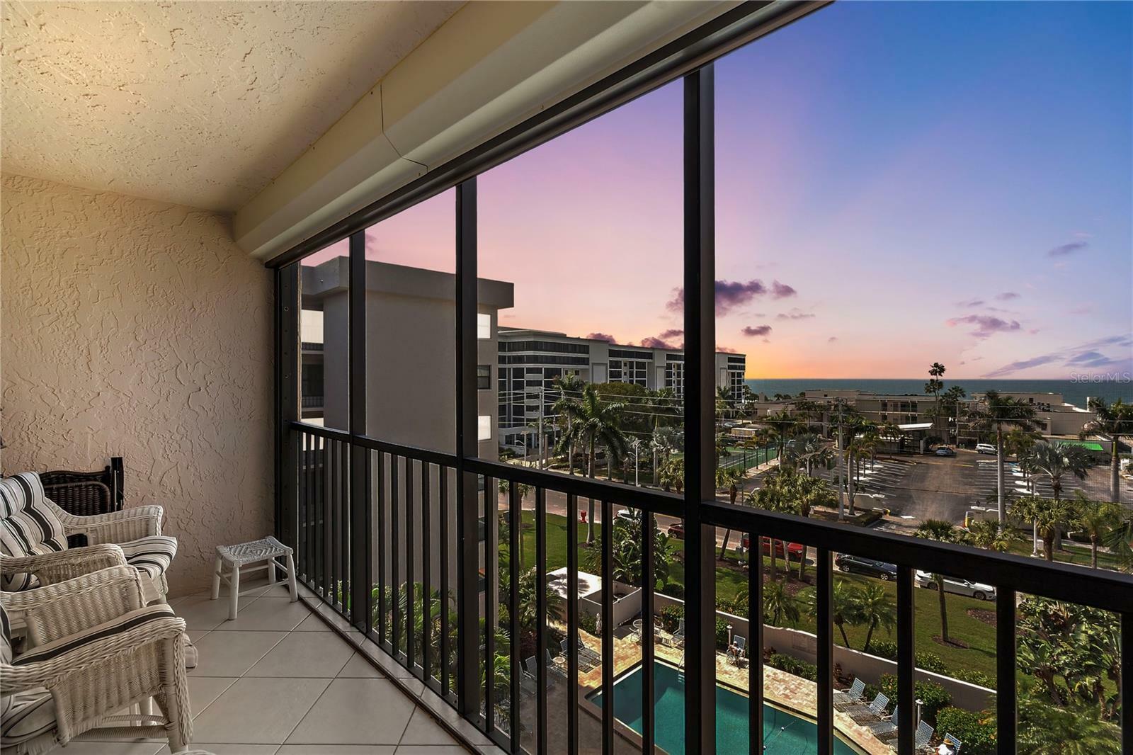 Property Photo:  1001 Benjamin Franklin Drive 606  FL 34236 