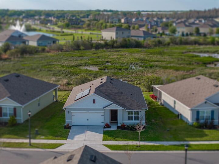 Property Photo: 2549 Ryland Falls Drive FL 33811