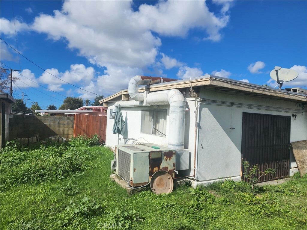 Property Photo:  1710 W 166th Street  CA 90220 