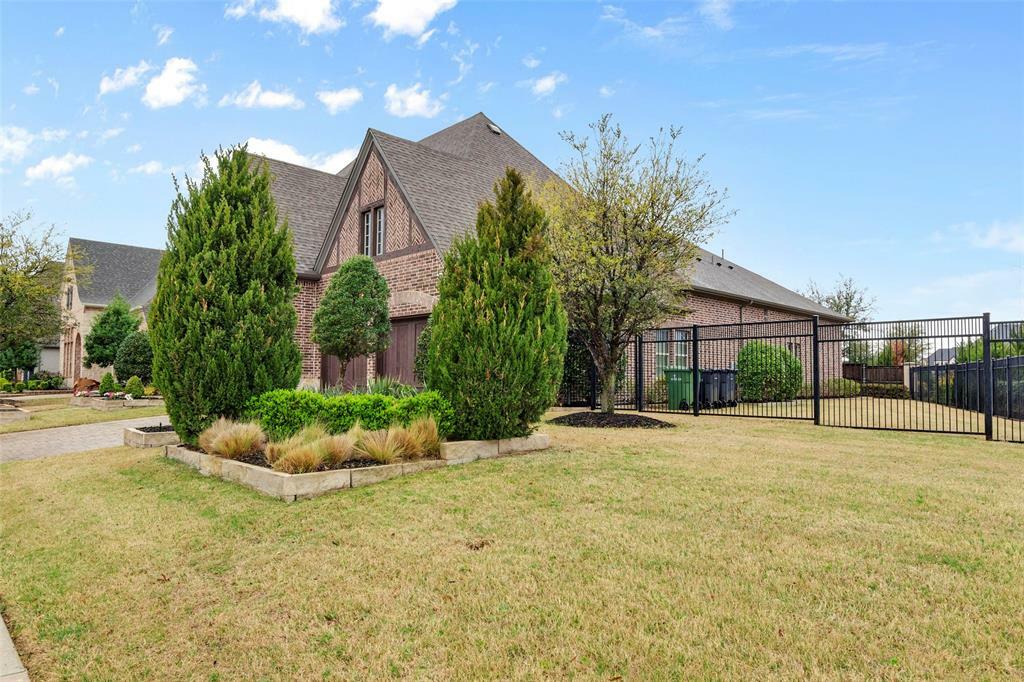 Property Photo:  2931 Meadow Dell Drive  TX 75078 