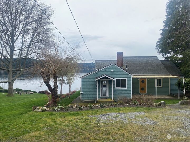 23129 Kingsbury Road SW  Vashon WA 98070 photo
