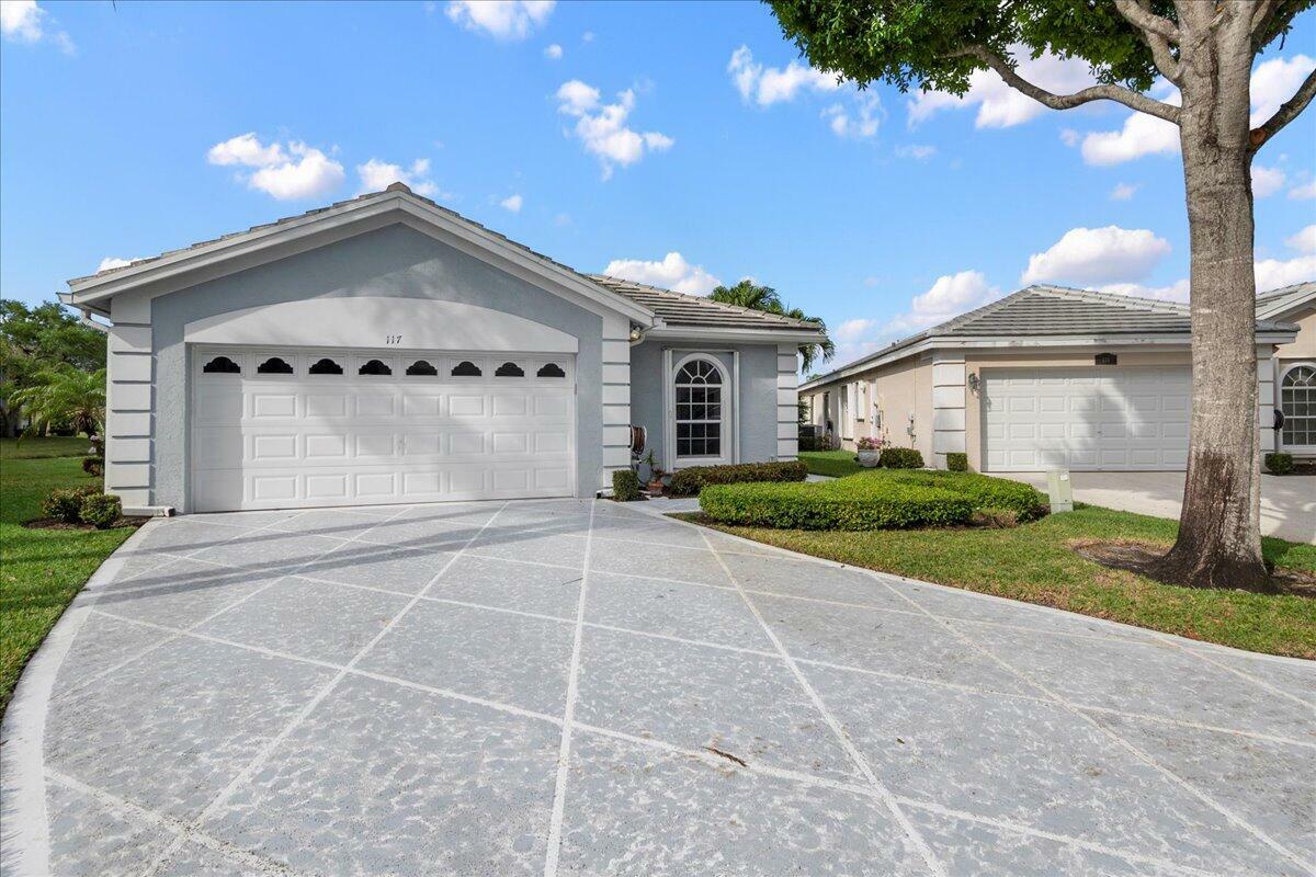 Property Photo:  117 Harbor Lake Circle  FL 33413 