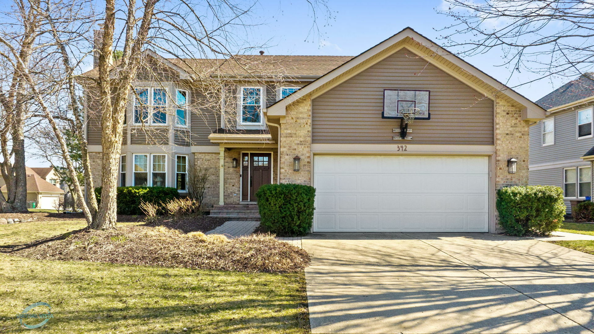 Property Photo: 342 Orchard Lane IL 60108